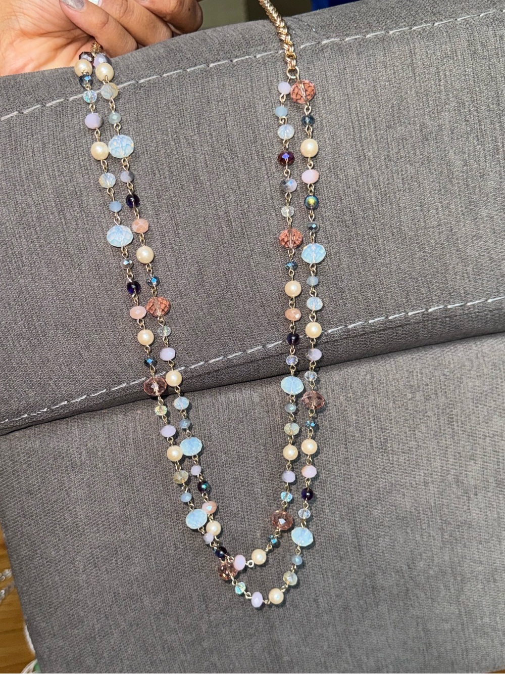 TALBOTS Faux pearl & Glass bead multi strand necklace pastels - Picture 11 of 11